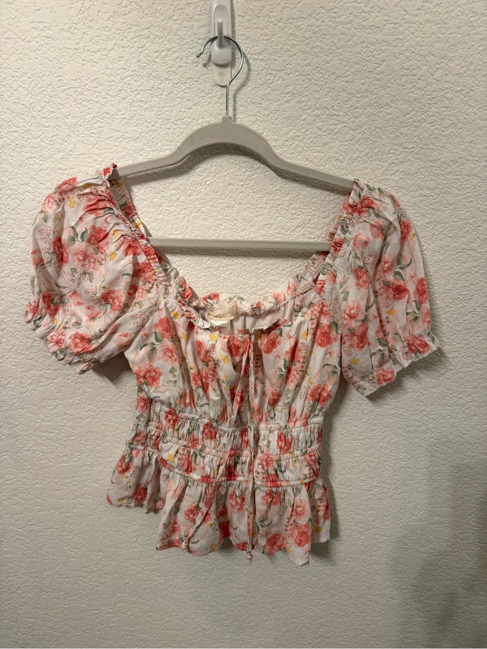 Altar’d State Women’s S Floral Off Shoulder Peasant Top Puff Sleeve Ruffle